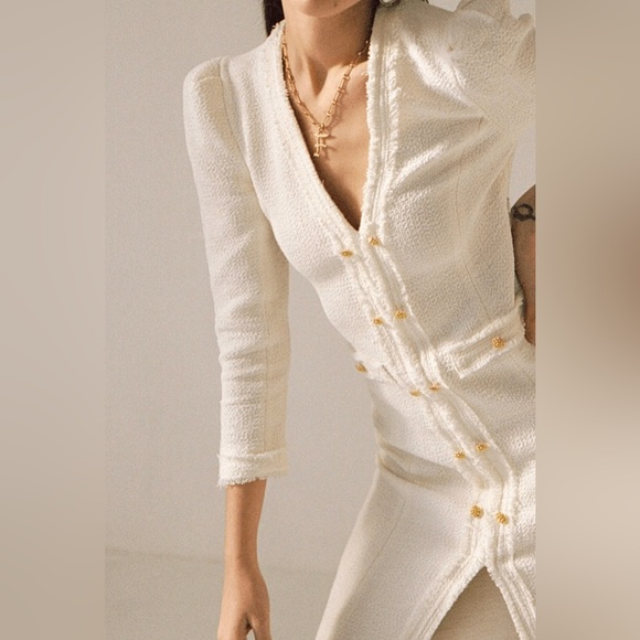 Zara Dresses & Skirts - Zara v neck tweed dress